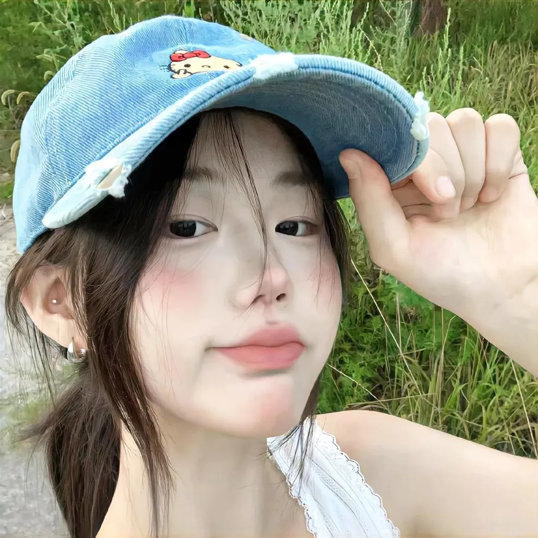 环保主题：绿色地球 海报